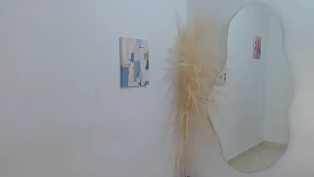 Snapshot of Mary_Pompis chatting on 01.09.25 Mary Pompis online show from 01.09.25
