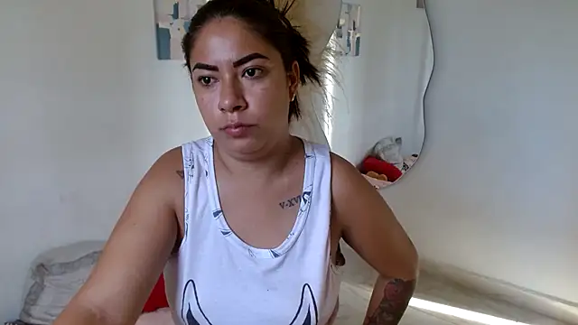 Snapshot of Mary_Pompis chatting on 01.28.25 Mary Pompis online show from 01.28.25