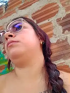 Snapshot of Mary_Pompis chatting on 01.30.25 Mary Pompis online show from 01.30.25