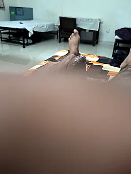 yourboy2000   online show from 09.18.25