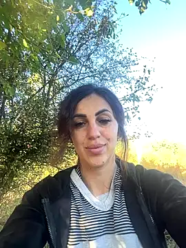 EmaSkyes online show from 09.20.25