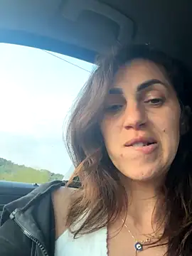 EmaSkyes online show from 09.27.25