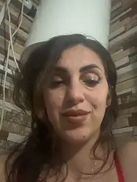 EmaSkyes online show from 10.10.25