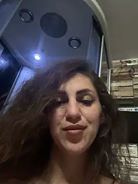 EmaSkyes online show from 10.11.25