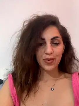 EmaSkyes online show from 11.25.25