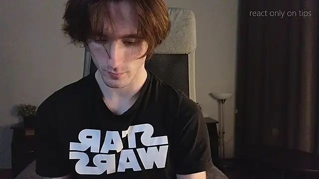 Snapshot of misterhult chatting on 12.19.24 misterhult online show from 12.19.24