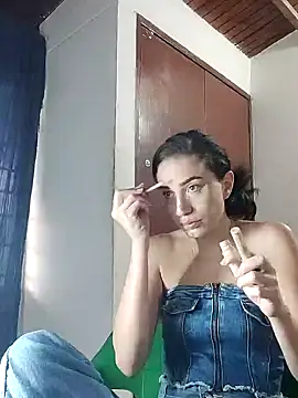 aurelialux online show from 12.16.24