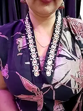 Snapshot of kaamuk_shweta chatting on 10.23.25 kaamuk shweta online show from 10.23.25