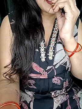 Snapshot of kaamuk_shweta chatting on 11.10.25 kaamuk shweta online show from 11.10.25