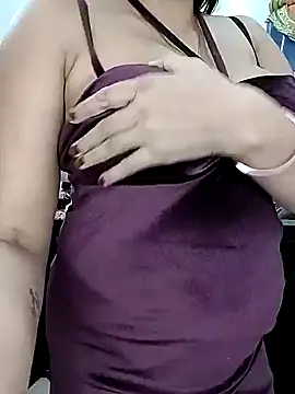 Snapshot of kaamuk_shweta chatting on 11.16.25 kaamuk shweta online show from 11.16.25