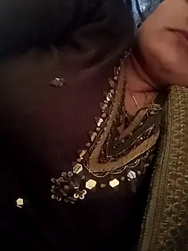 Snapshot of kaamuk_shweta chatting on 11.19.25 kaamuk shweta online show from 11.19.25