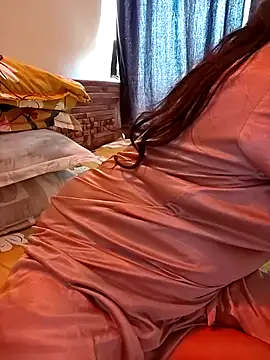 Snapshot of kaamuk_shweta chatting on 11.21.25 kaamuk shweta online show from 11.21.25