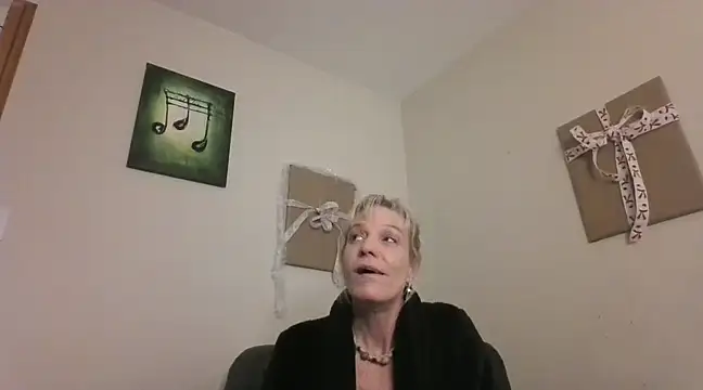 AddieAssets online show from 12.23.24