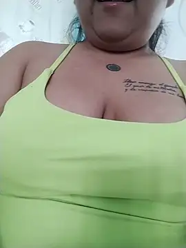 Snapshot of EmpaticBolillo chatting on 02.12.26 EmpaticBolillo online show from 02.12.26