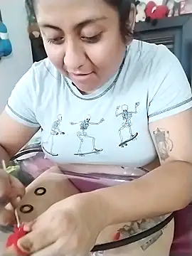 Snapshot of EmpaticBolillo chatting on 02.20.26 EmpaticBolillo online show from 02.20.26