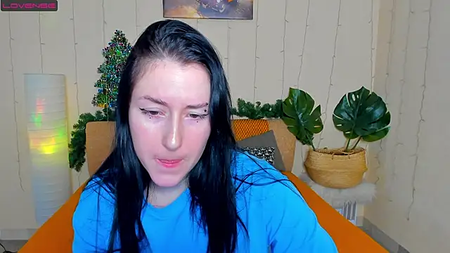 Snapshot of adell_berry chatting on 12.19.24 adell berry online show from 12.19.24