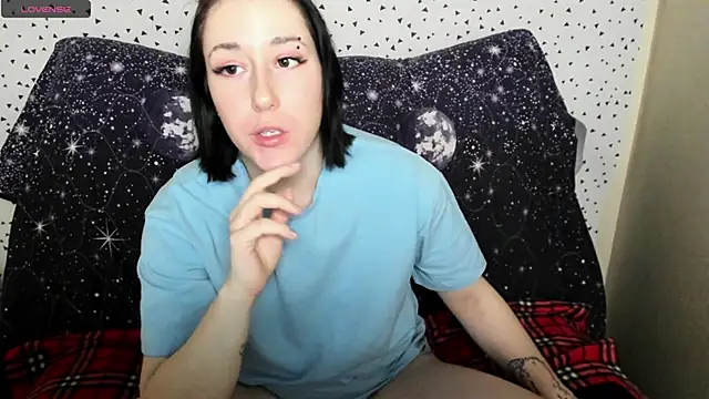 Snapshot of adell_berry chatting on 02.02.25 adell berry online show from 02.02.25