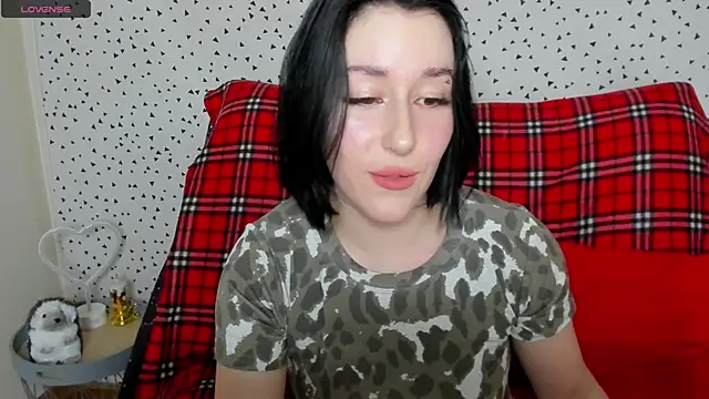 Snapshot of adell_berry chatting on 02.13.25 adell berry online show from 02.13.25