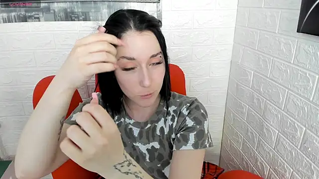 Snapshot of adell_berry chatting on 02.22.25 adell berry online show from 02.22.25