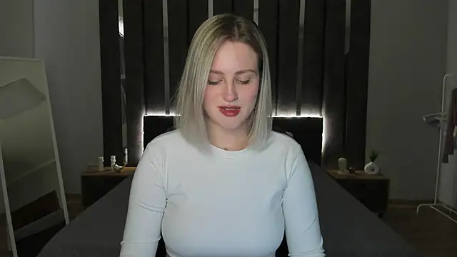  Sarah Soul  online show from 02.04.25