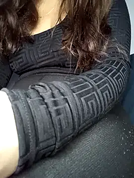 Snapshot of MerriamxHot chatting on 12.26.24 MerriamxHot online show from 12.26.24