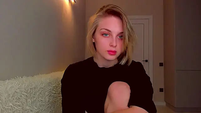 pretty girlnextdoor online show from 03.18.25