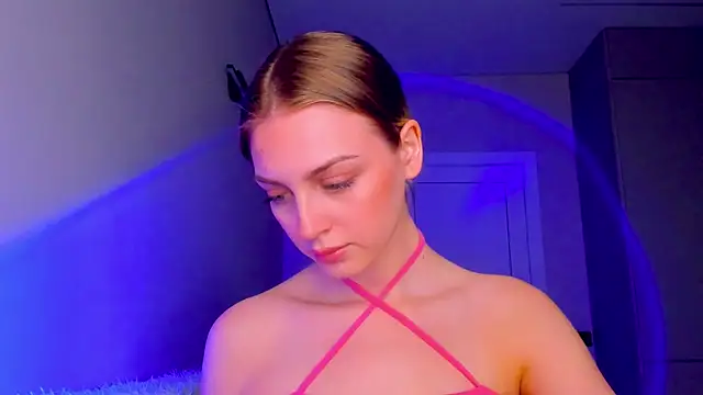 pretty girlnextdoor online show from 03.19.25