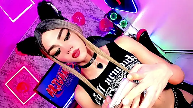 Snapshot of Elissa_taylor_ chatting on 02.16.25 Elissa taylor online show from 02.16.25