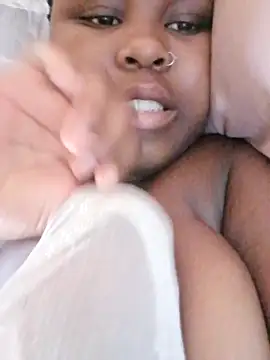 Dark Berry 26 online show from 01.18.25