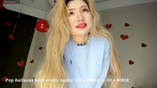 Snapshot of Xiao_Mei_ chatting on 02.15.25 Xiao Mei  online show from 02.15.25