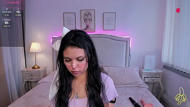 Emilly Rivera online show from 01.08.25