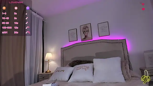 Emilly Rivera online show from 02.08.25