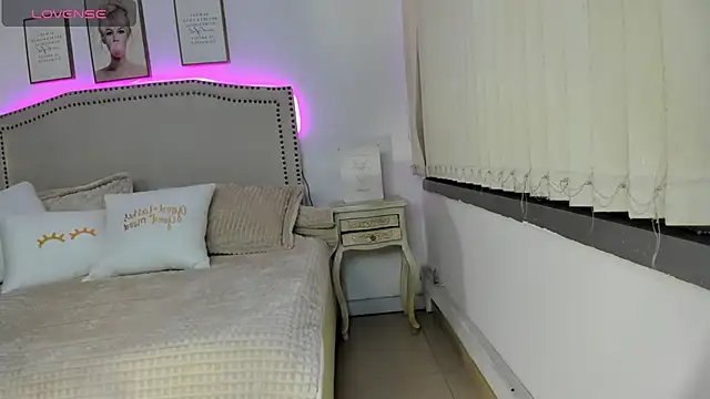 Emilly Rivera online show from 02.20.25