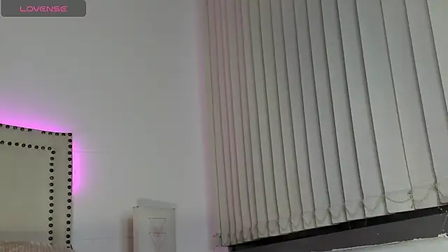 Emilly Rivera online show from 02.21.25