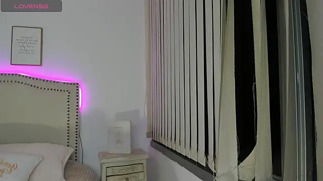 Emilly Rivera online show from 03.14.25