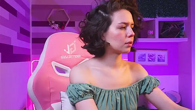 AngellaRoss online show from 12.14.24