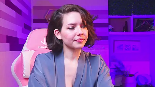 AngellaRoss online show from 12.17.24