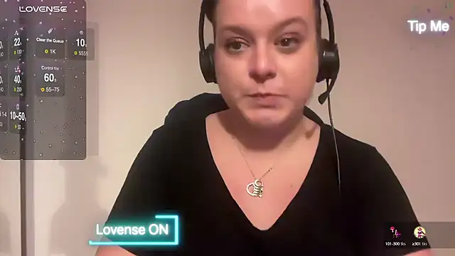 NaughtyWifeUK online show from 12.29.24