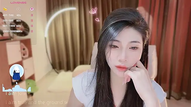 Snapshot of Vaidurya-Yolo chatting on 07.18.26 Vaidurya-Yolo online show from 07.18.26