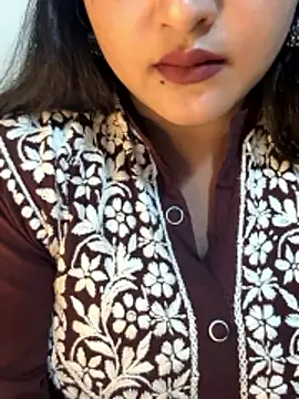 Ayesha mahi online show from 10.24.25