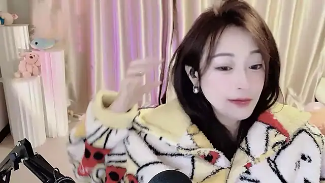 Daisy-77 online show from 01.12.25