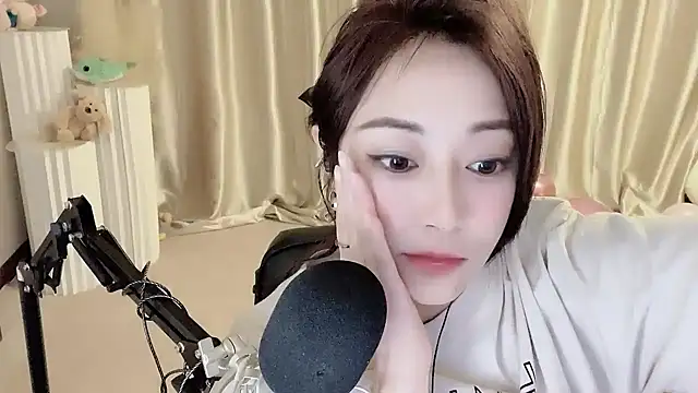 Daisy-77 online show from 01.13.25