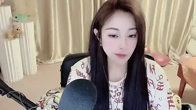 Daisy-77 online show from 01.14.25