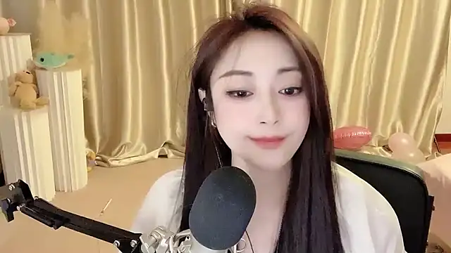 Daisy-77 online show from 02.04.25