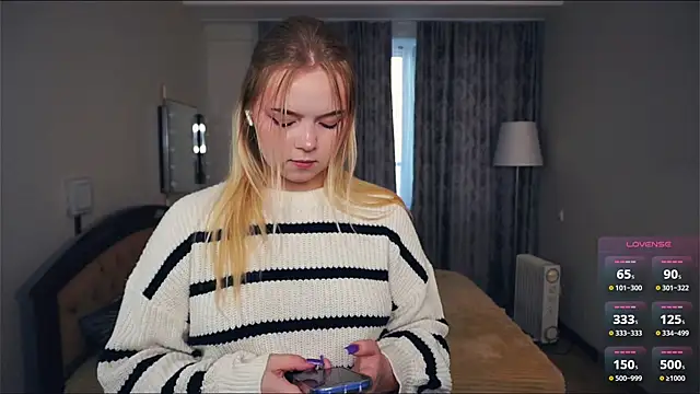 ZaraCreedon online show from 10.10.25