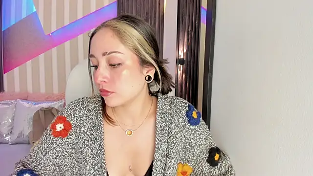 emily layton online show from 10.17.25