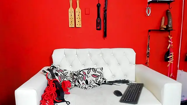 MIA SOPHIA1 online show from 02.05.25