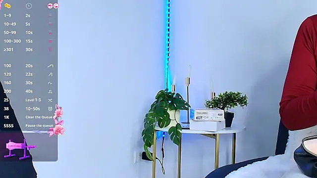 Snapshot of Alba_Olimpo chatting on 02.04.26 Alba Olimpo online show from 02.04.26