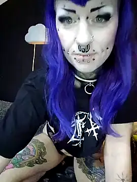 Snapshot of Purple_Coffin666 chatting on 01.15.25 Purple Coffin666 online show from 01.15.25