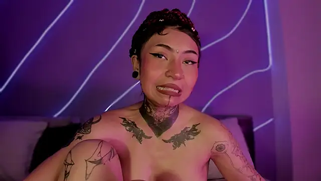 Evangeline bell online show from 01.07.25
